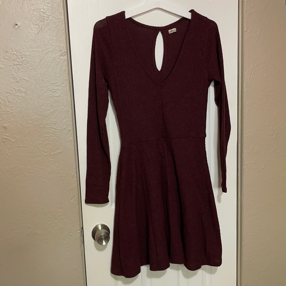 Hollister Long Sleeve Dress in Burgundy